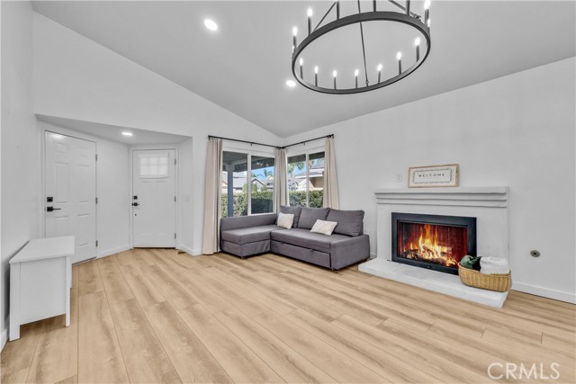 Image 5 of 23 For 13198 Pawnee