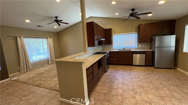 Detail Gallery Image 6 of 17 For 1463 Hunter, Merced,  CA 95340 - 3 Beds | 2 Baths