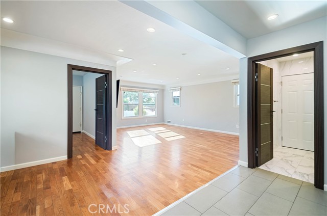 Detail Gallery Image 8 of 26 For 721 E Elmwood, Burbank,  CA 91501 - 3 Beds | 2 Baths