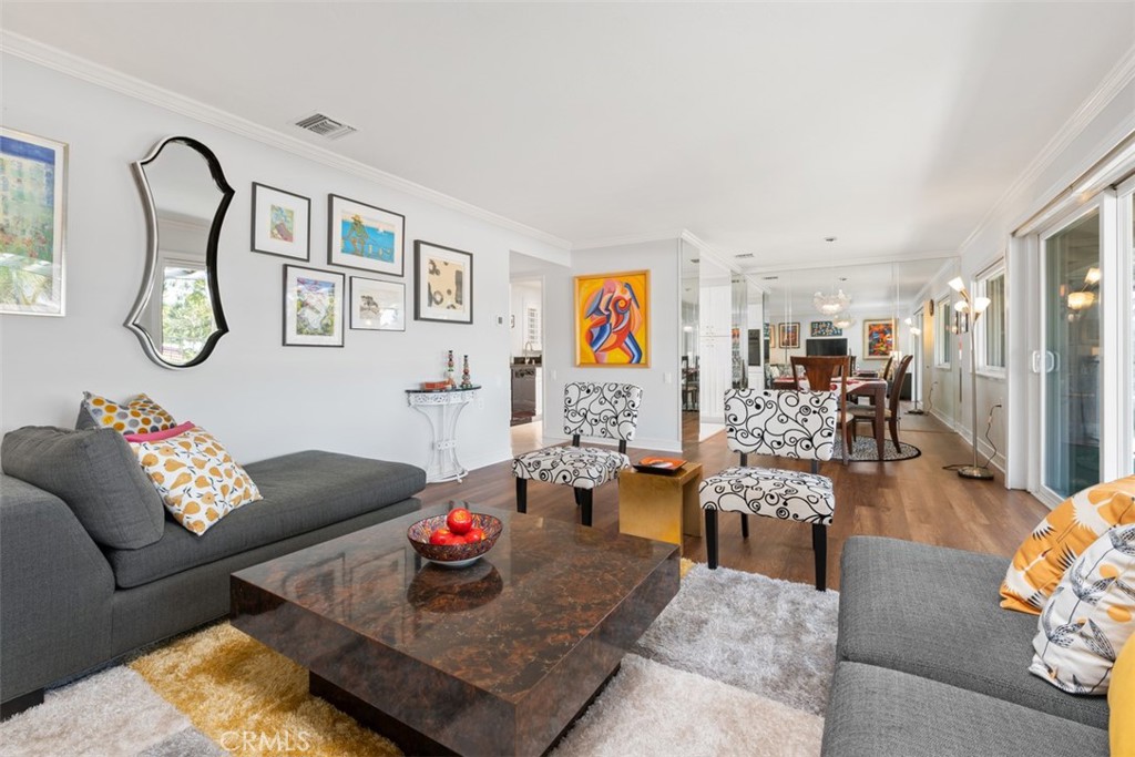 87c0c5e3 2790 478e B78b 2191519d4369