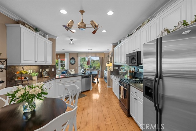 25542 Via Ventana, Valencia CA: https://media.crmls.org/medias/87c14f48-d3f4-4879-8a0f-8a1a5c7d721c.jpg