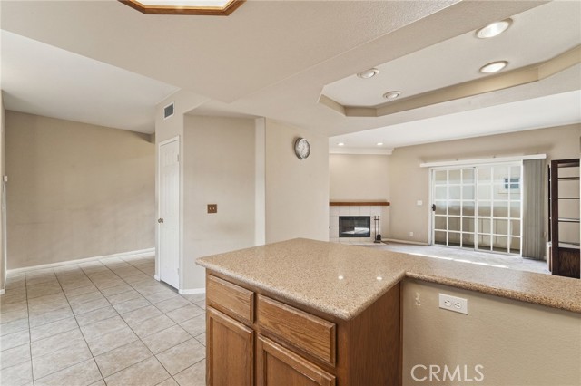 Detail Gallery Image 8 of 21 For 16008 La Salle Ave #11,  Gardena,  CA 90247 - 3 Beds | 3 Baths