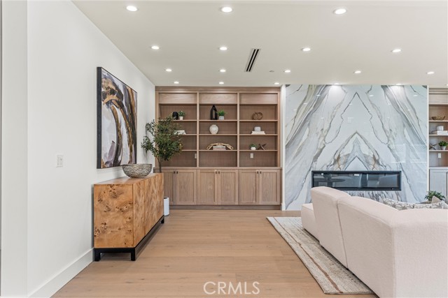 Detail Gallery Image 19 of 51 For 5258 Lemona Ave, Sherman Oaks,  CA 91411 - 4 Beds | 5 Baths