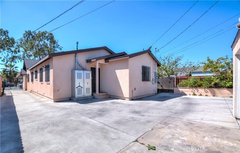 131 E 84th Place, Los Angeles, CA 90003