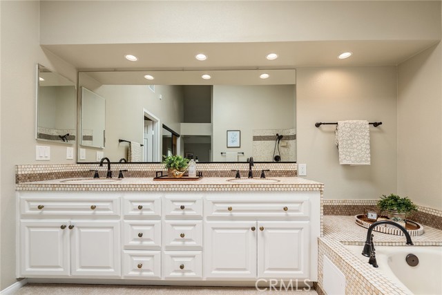 6335 E Smokey Avenue, Orange CA: https://media.crmls.org/medias/87c352b1-fd96-4f9e-bbec-2b892fc388f1.jpg