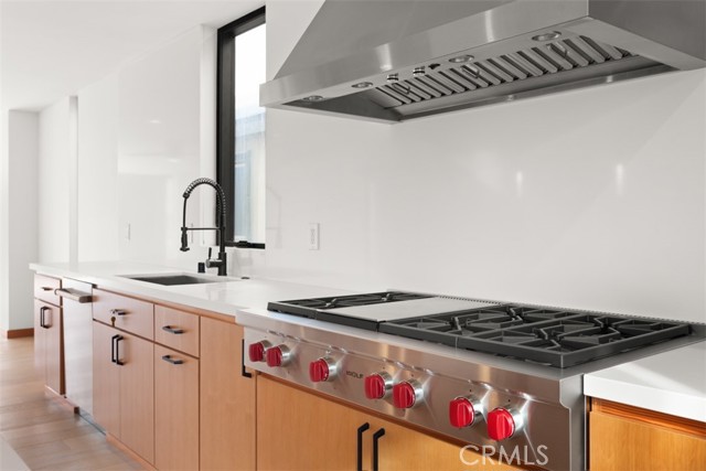 Detail Gallery Image 8 of 54 For 3932 Ocean Drive, Oxnard,  CA 93035 - 3 Beds | 2/1 Baths