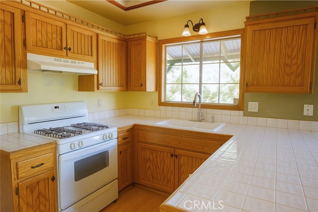 23690 Hillside Drive, Crestline CA: https://media.crmls.org/medias/87c49612-a719-424b-ac23-2ac6d9beed58.jpg