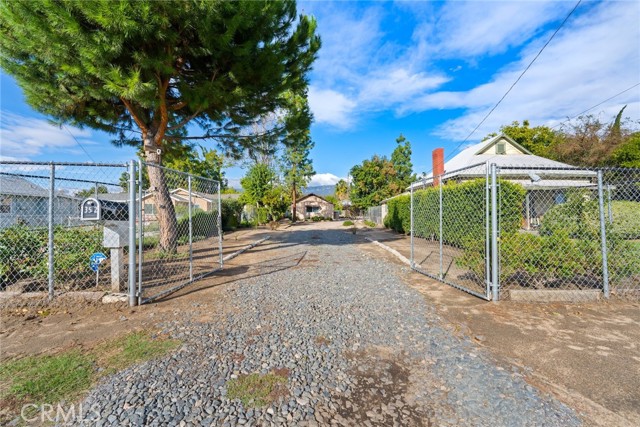 Detail Gallery Image 31 of 45 For 352 E 16th, San Bernardino,  CA 92404 - 2 Beds | 1 Baths