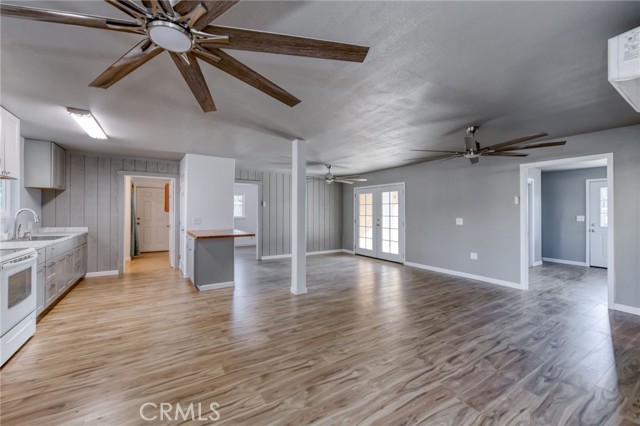Detail Gallery Image 4 of 5 For 12712 E Mckinley Ave #S,  Sanger,  CA 93657 - 2 Beds | 3 Baths