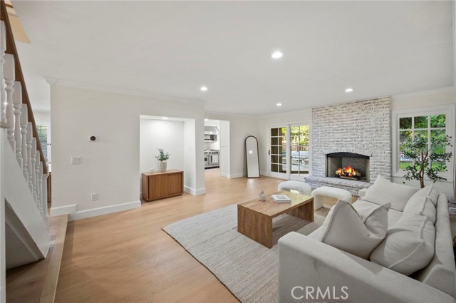 20516 Germain Street, Chatsworth CA: https://media.crmls.org/medias/87c4ed0d-b4dc-4a7b-a4e1-0d2de6ce0e3c.jpg