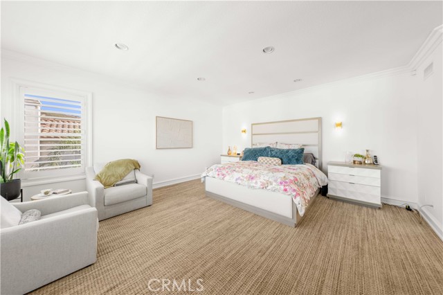 1040 S Summer Breeze Lane, Anaheim CA: https://media.crmls.org/medias/87c672cb-c19c-4447-9bbf-71f73e67906a.jpg