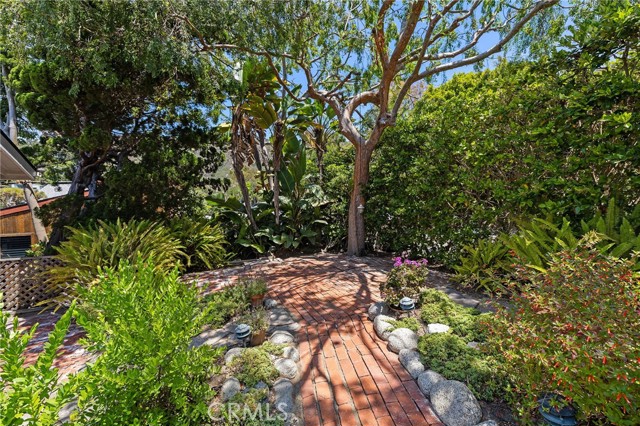 Detail Gallery Image 29 of 31 For 1212 Morningside Dr, Laguna Beach,  CA 92651 - 3 Beds | 3 Baths