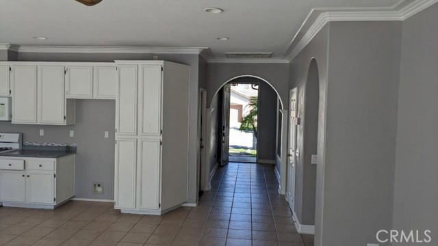 Detail Gallery Image 4 of 22 For 32094 Poppy Way, Lake Elsinore,  CA 92532 - 3 Beds | 2 Baths