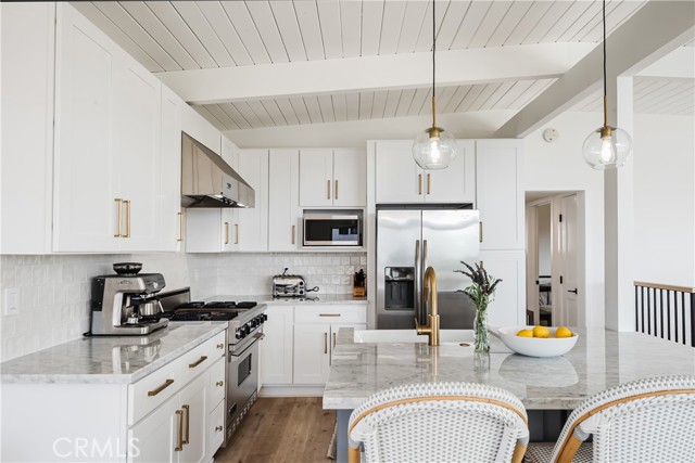 301 4th St, Manhattan Beach, California 90266, 4 Bedrooms Bedrooms, ,3 BathroomsBathrooms,Residential,Sold,4th St,SB22117855