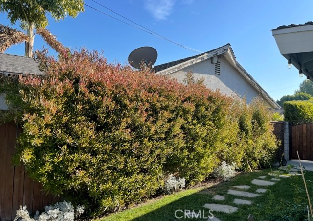 Detail Gallery Image 9 of 11 For 15815 Hickory Hill Dr, La Mirada,  CA 90638 - 4 Beds | 2 Baths