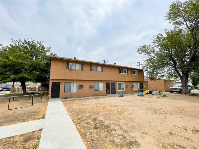 Image 2 for 915 N Vicentia Ave, Corona, CA 92878