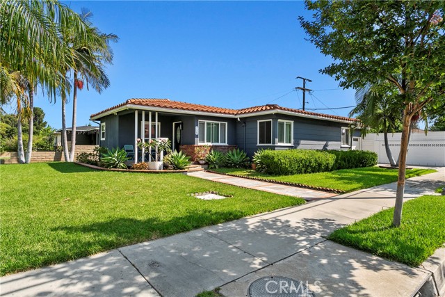 715 W South Street, Anaheim CA: https://media.crmls.org/medias/87c8c89a-40f5-45ff-857e-5b8d05d6212a.jpg