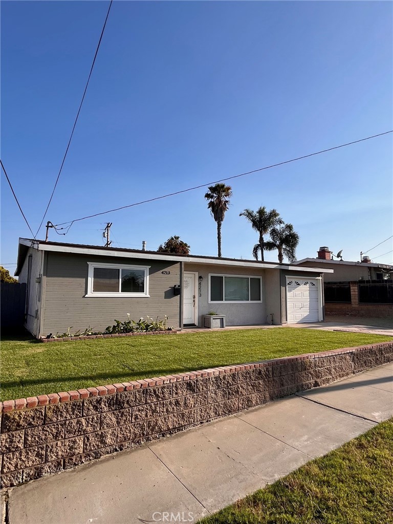 4213 Lonnie Street