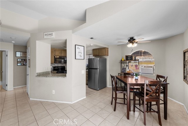 Detail Gallery Image 13 of 38 For 27958 Cactus Flower Dr, Menifee,  CA 92585 - 2 Beds | 2 Baths