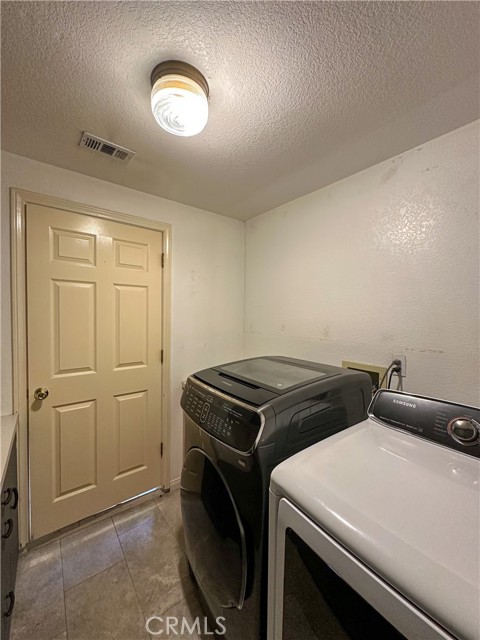 Detail Gallery Image 25 of 53 For 13135 Candleberry Ln, Victorville,  CA 92395 - 3 Beds | 2/1 Baths