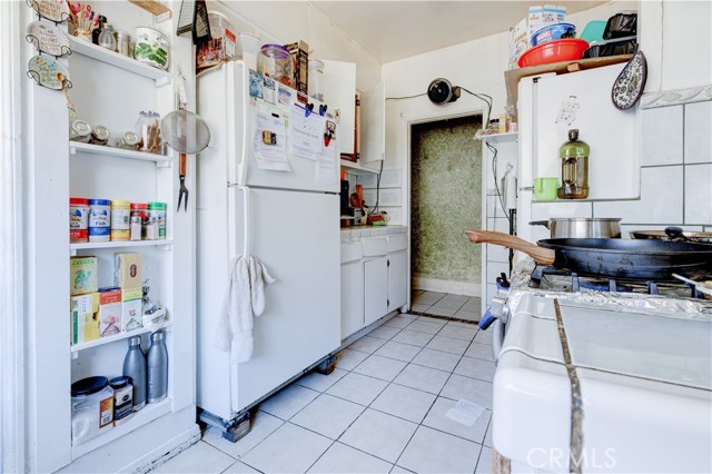 Detail Gallery Image 9 of 30 For 2213 S Bronson Ave, Los Angeles,  CA 90018 - – Beds | – Baths