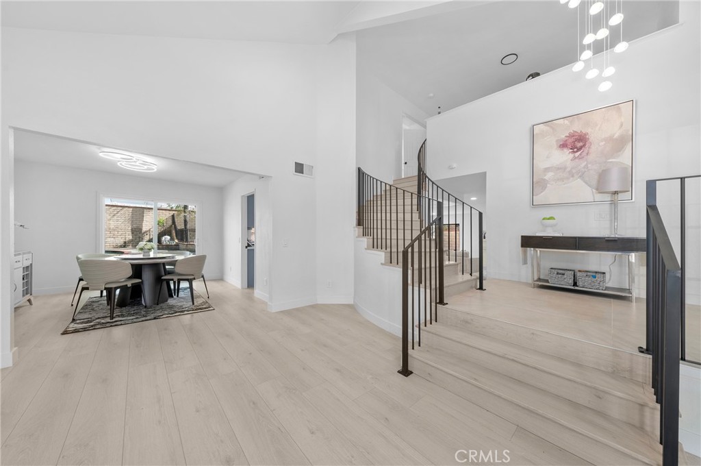 890 San Nicholas Drive