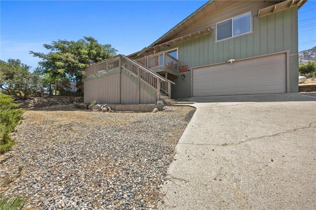 119 Pine Drive, Kernville CA: https://media.crmls.org/medias/87cafff4-b617-408f-afc6-8eefa18f4051.jpg