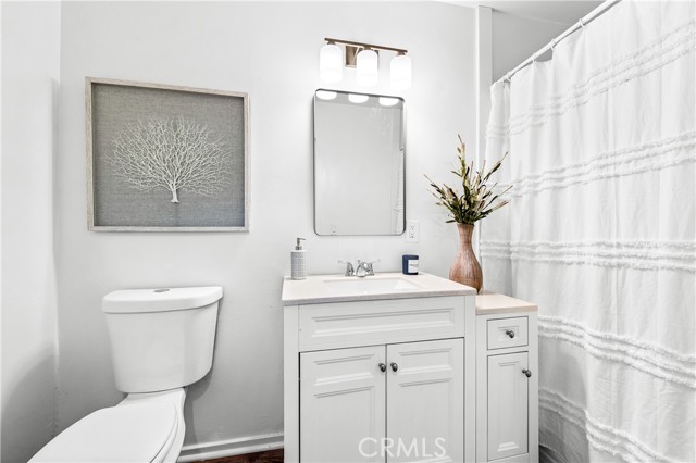 16271 Fairway Lane, Huntington Beach CA: https://media.crmls.org/medias/87cb507d-d301-4704-9330-e4152420f04e.jpg