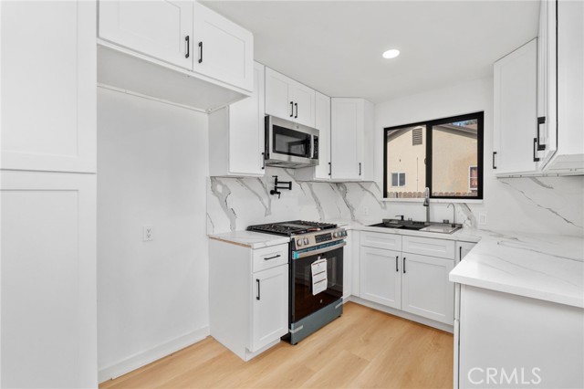Detail Gallery Image 14 of 42 For 1433 Ashport St, Pomona,  CA 91768 - 3 Beds | 2 Baths