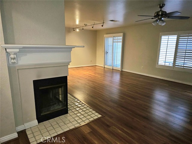 Detail Gallery Image 7 of 11 For 25150 Steinbeck Ave #B,  Stevenson Ranch,  CA 91381 - 3 Beds | 3 Baths