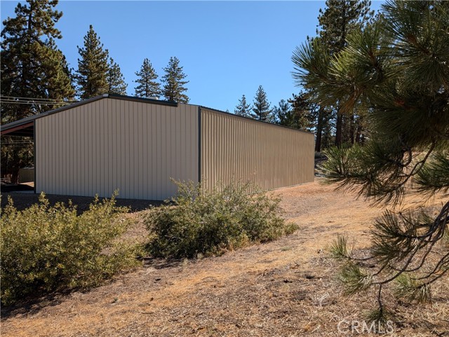 1575 Petersen Lane, Frazier Park CA: https://media.crmls.org/medias/87ccfa7e-5382-47c2-857f-443ee5f54eca.jpg