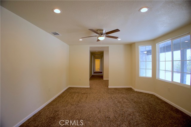 Detail Gallery Image 34 of 41 For 10298 Custer Ave, Lucerne Valley,  CA 92356 - 5 Beds | 3/1 Baths