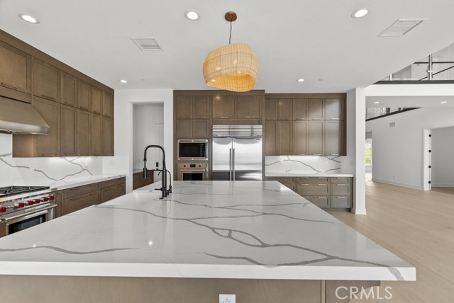 20434 W Albion Way, Porter Ranch CA: https://media.crmls.org/medias/87cdacfd-2f69-4f6b-b038-02c7cef94256.jpg