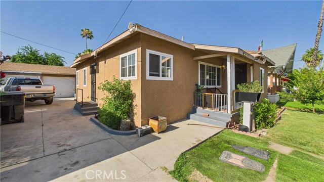 Detail Gallery Image 2 of 39 For 636 Olive St, San Bernardino,  CA 92410 - 2 Beds | 1 Baths