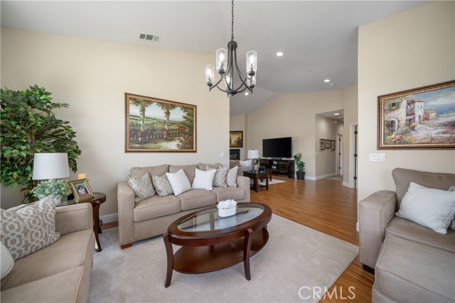 2650 Edgewood Court, Paso Robles CA: https://media.crmls.org/medias/87cf342d-09d3-4b6f-a789-e86fd6d15787.jpg