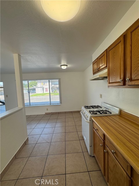 Detail Gallery Image 3 of 6 For 1422 S Townsend St #3,  Santa Ana,  CA 92704 - 1 Beds | 1 Baths