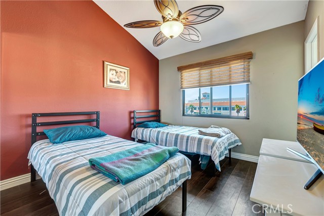 Detail Gallery Image 26 of 36 For 16396 Martin Ln #118,  Huntington Beach,  CA 92649 - 2 Beds | 2/1 Baths