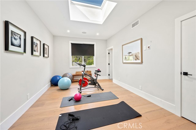 4609 Louise Avenue, Encino CA: https://media.crmls.org/medias/87d19088-0332-4d62-8bc3-24e5cdce5034.jpg