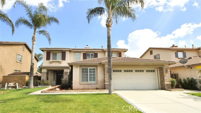 6335 High Cliff Ln, Fontana, CA 92336