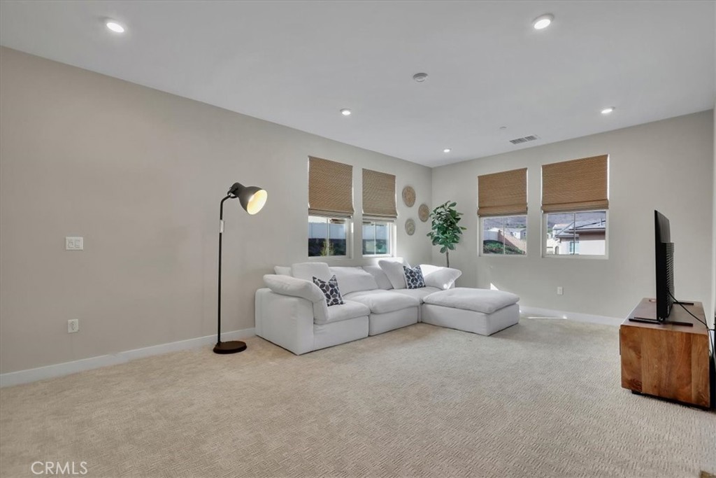 MLS #PW25261061 image #25