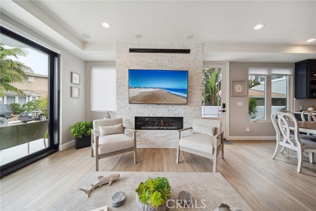 506 Clubhouse Avenue, Newport Beach CA: https://media.crmls.org/medias/87d25641-b513-46e2-a9e4-1ceb93eac693.jpg