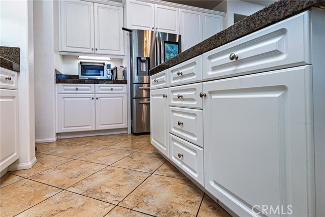 Detail Gallery Image 19 of 35 For 1001 Hisse, San Jacinto,  CA 92583 - 5 Beds | 3 Baths