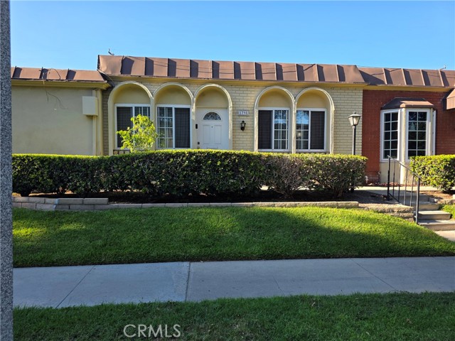Detail Gallery Image 2 of 10 For 1795 West Glenoaks Avenue, Anaheim,  CA 92801 - 2 Beds | 1 Baths