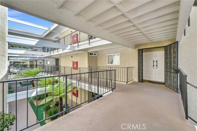 Detail Gallery Image 6 of 28 For 5510 Paseo Del Lago 2d,  Laguna Woods,  CA 92637 - 2 Beds | 2 Baths