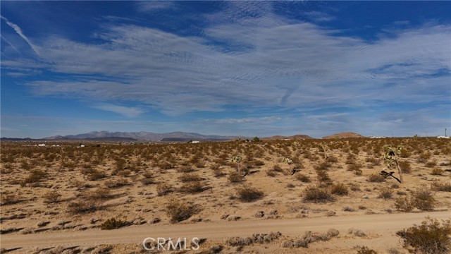 Image 4 of 9 For 718 Candela Avenue