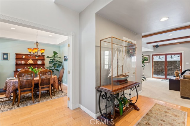 Detail Gallery Image 15 of 72 For 197 Massive Rd, Lake Arrowhead,  CA 92317 - 4 Beds | 3/1 Baths