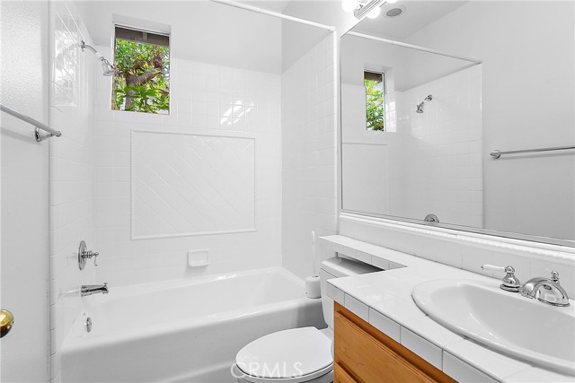 Detail Gallery Image 21 of 27 For 54 Laurelhurst Dr, Ladera Ranch,  CA 92694 - 4 Beds | 4 Baths