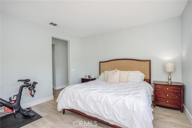 Image 15 of 42 For 36 Rinehart  