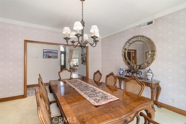 Detail Gallery Image 8 of 42 For 17182 Hillside Cir, Huntington Beach,  CA 92649 - 5 Beds | 4/1 Baths