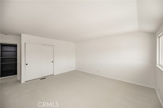 925 Eastglen photo 40